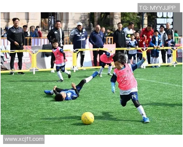 顺博足球带你领略全球赛事精彩瞬间，尽享足球激情与乐趣